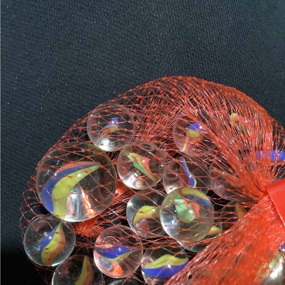 Vintage 26- Peltier Marbles Mostly Cats Eyes - Picture 2 of 2